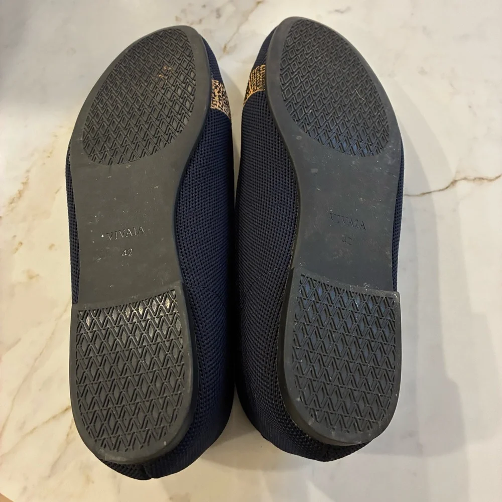 Vivaia Navy Loafers with Leopard Embroidery. Size 42. Water resistant. Gorgeous! - Picture 6 of 9